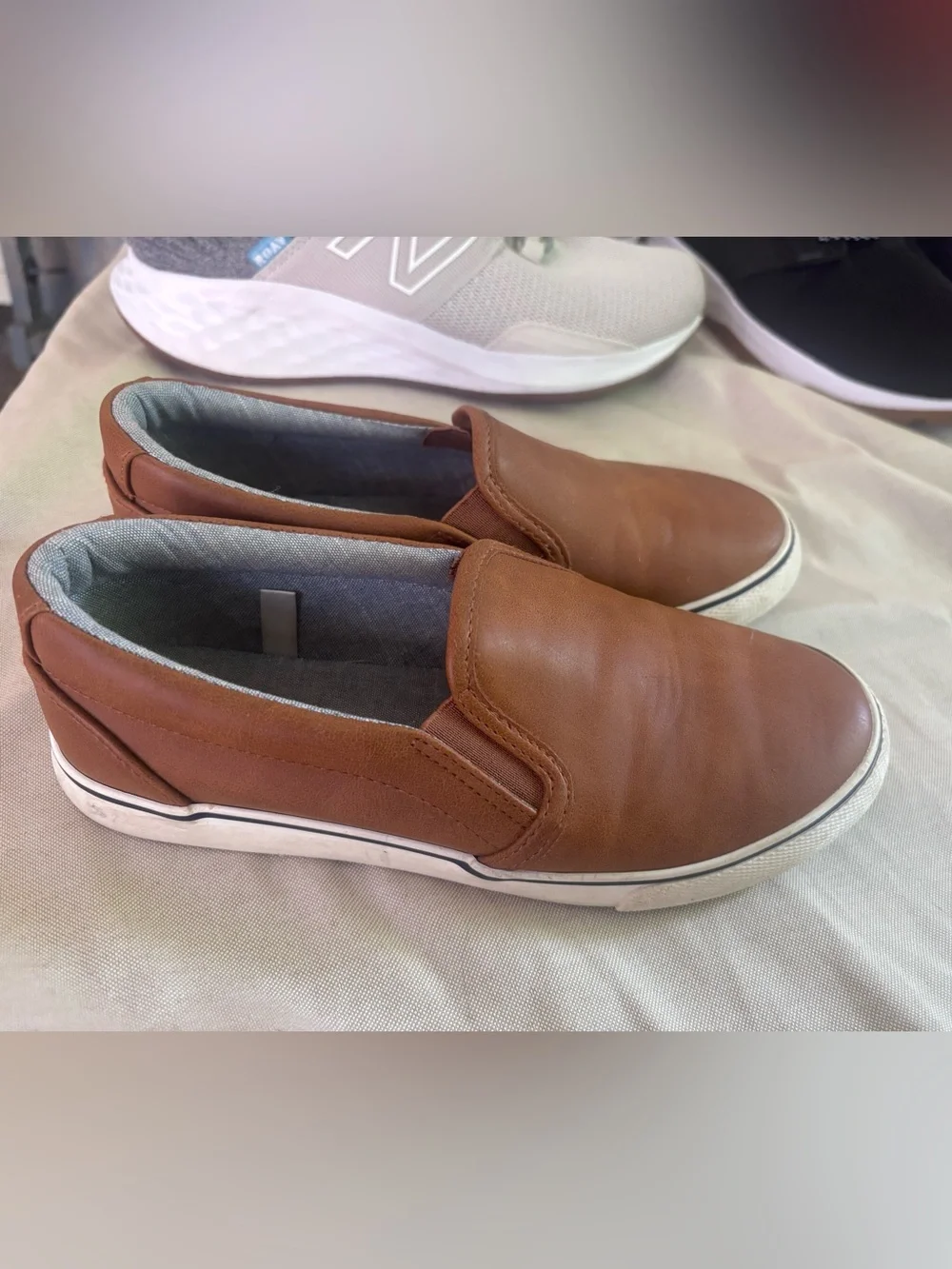 Cat & Jack Kids Tan Slip-On Dress Sneakers